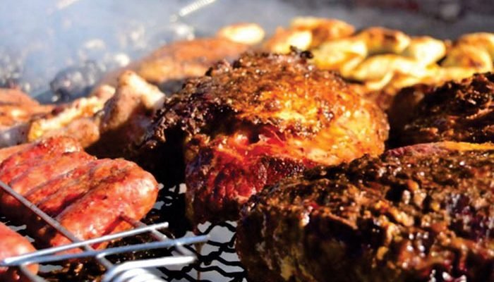 ¿Y Por Qué se Pide un Aplauso Para el Asador?